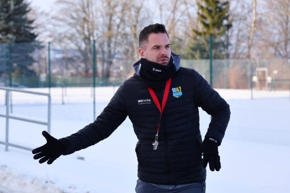 Konkurrenzsituation im Kader: CFC-Trainer Benjamin Duda (37) entscheidet vor jedem Spiel, welche Spielerprofile zu dem jeweiligen Gegner passen.