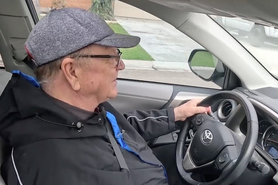 Der Pizza-Lieferfahrer wurde durch seine freundliche Geste zum Internet-Star.
