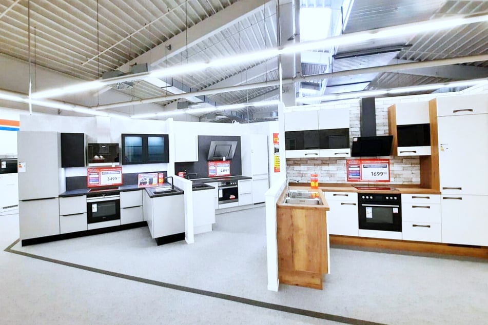Gratis Bosch-Küchenmaschine bei ROLLER für alle, die folgendes tun...