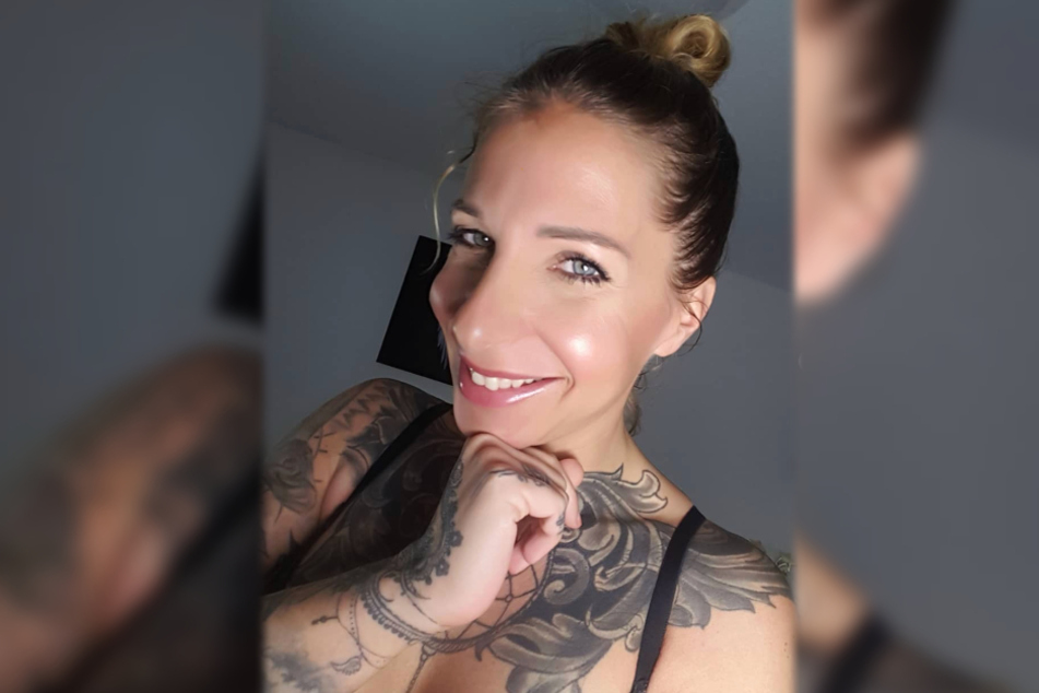 Die frühere Porno-Darstellerin ist heute als Erotik- und Tattoo-Model tätig.