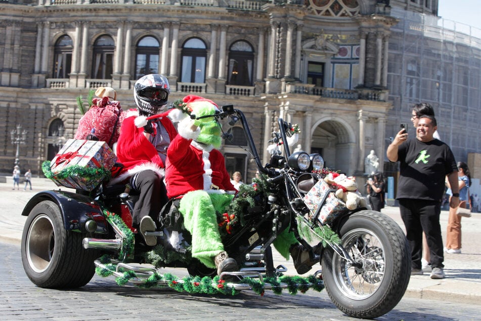 Auch der Grinch durfte bei der Ausfahrt nicht fehlen.