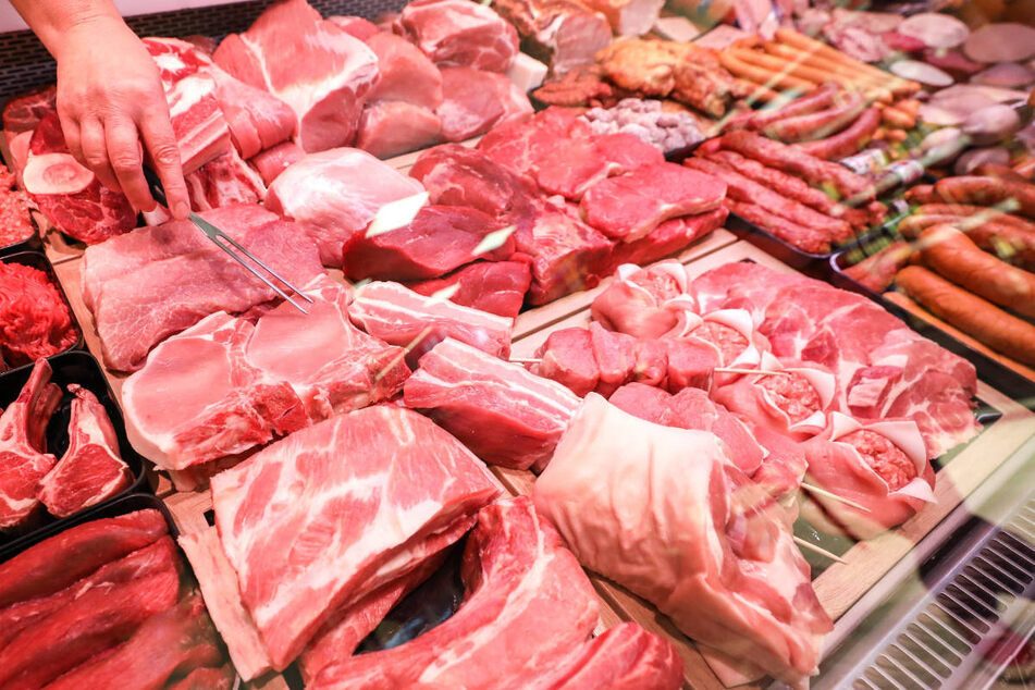 Insgesamt sank die Fleischproduktion in Deutschland gegenüber dem Vorjahr um knapp 6 Prozent