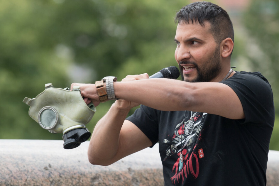 Attila Hildmann: Tausende Corona-Gegner demonstrieren in Berlin, doch Attila Hildmann darf nicht!