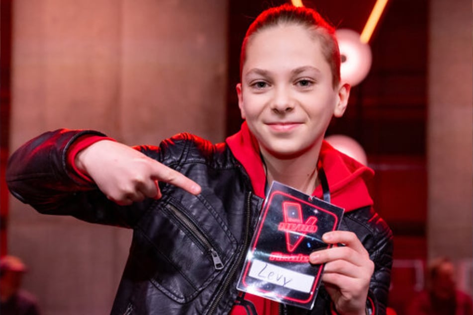 Für den Dresdner Levy Müller (13) zählt am Freitag jede Stimme im Finale der SAT.1-Show "The Voice Kids".