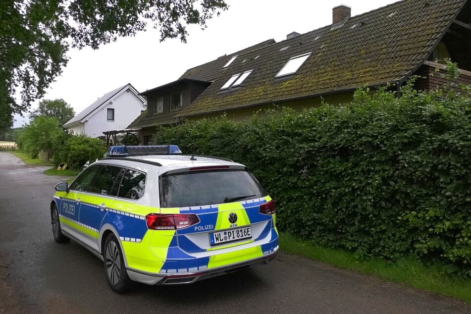 Polizei mit Hammer und Molotow-Cocktail bedroht: Wohnung von niedergeschossenem Mann durchsucht