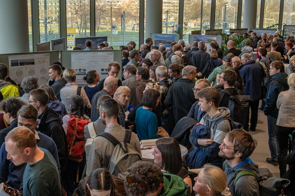 Zum Auftakt der Bürgerbeteiligung war das Gedränge im Stadtforum groß.