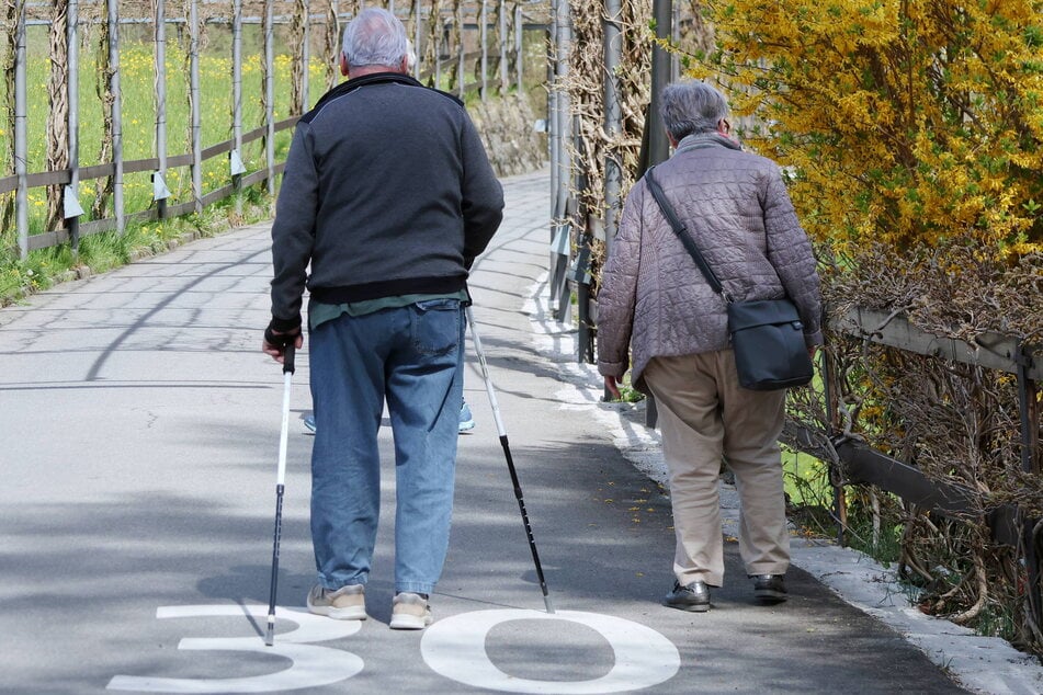 Zu alt! Ist das bald die Devise, wenn es um die Entscheidung für oder gegen eine Operation geht? (Symbolfoto)