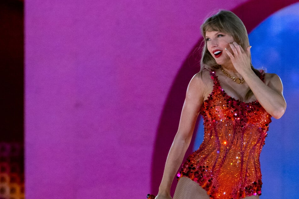 Taylor Swift drops bombshell news about her masters and remaining re-recordings!