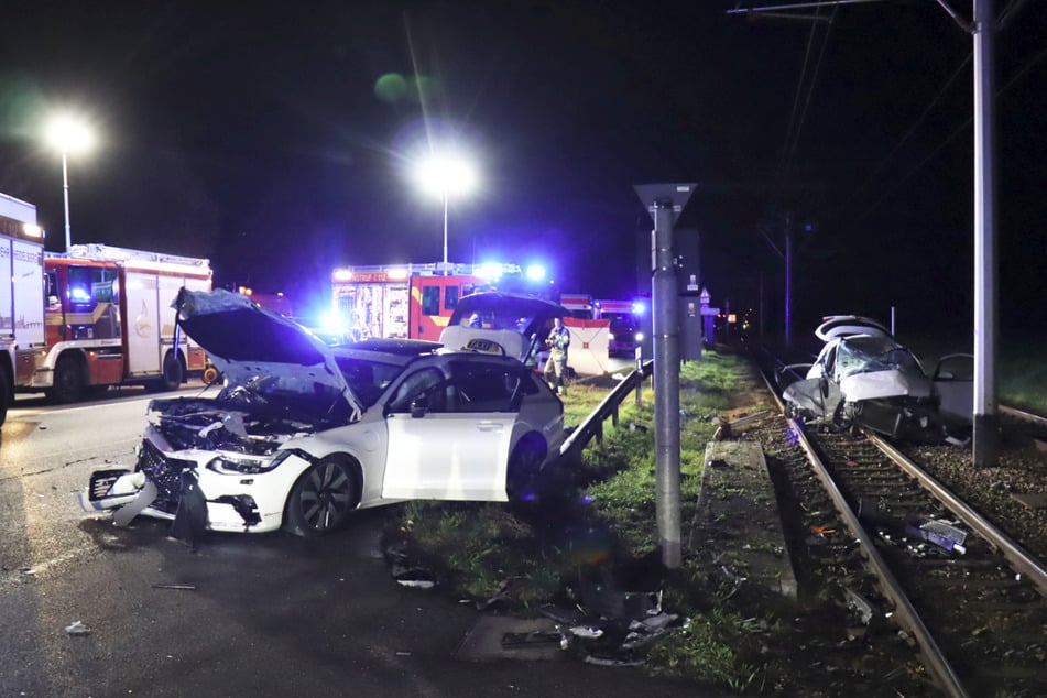 Ein Wagen kam auf den Gleisen zum Stehen.