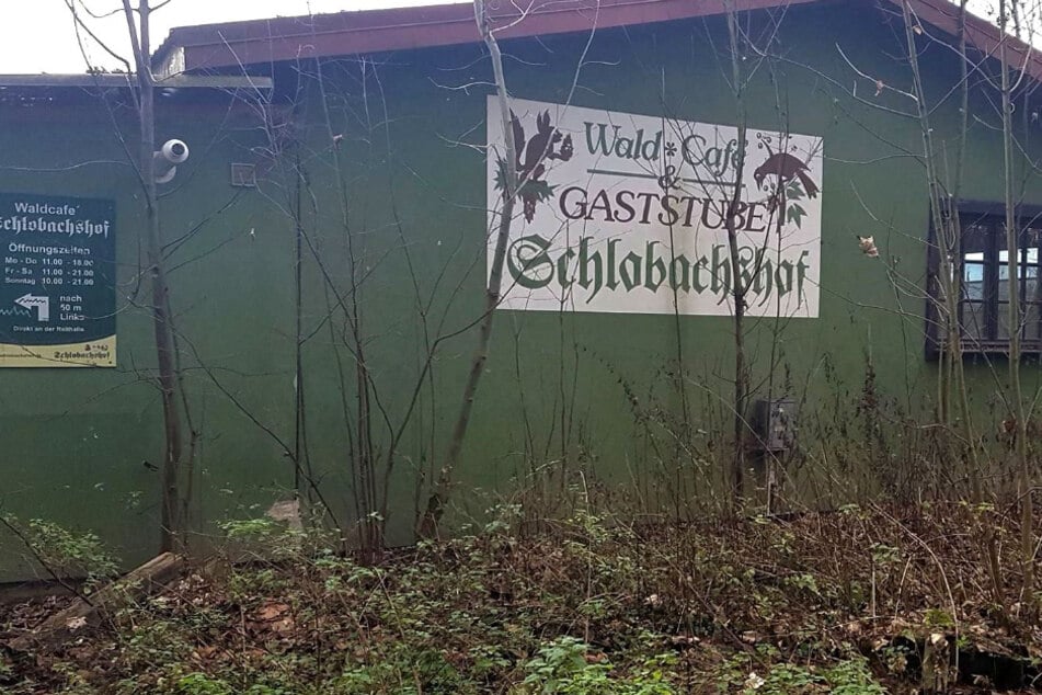 Die Abrissarbeiten am Schlobachshof in Leipzig haben begonnen.