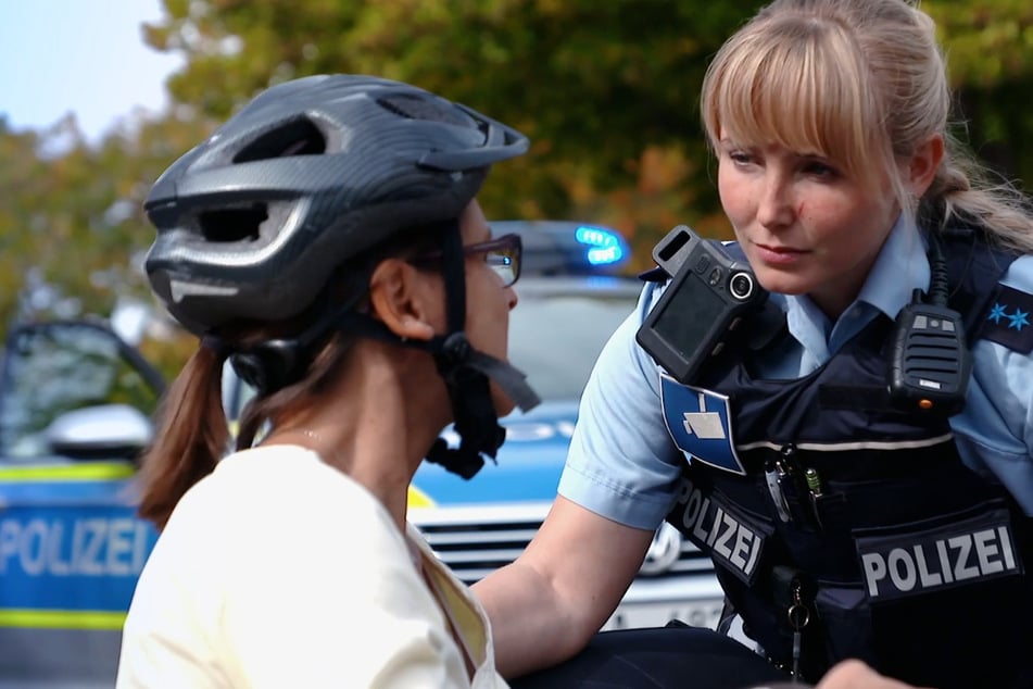Die Polizei-Ausbildung bereitet auf echte Einsätze außerhalb der Theorie vor.