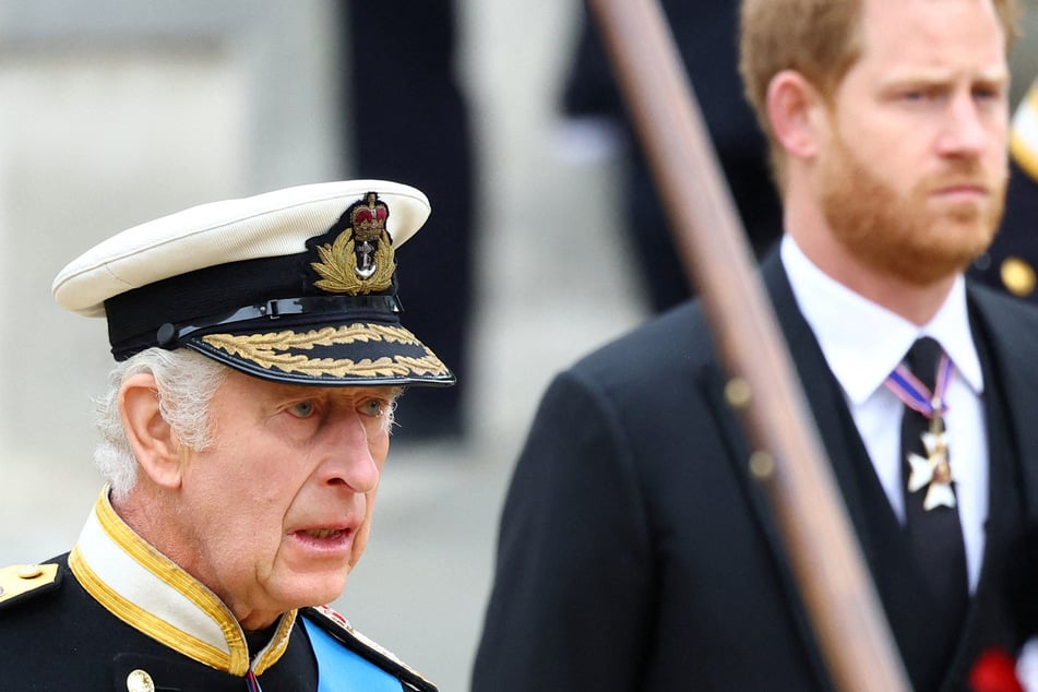Prinz Harry (41, r.) und König Charles (76) haben sich erst vor wenigen Wochen zum ersten Mal seit 19 Monaten getroffen.