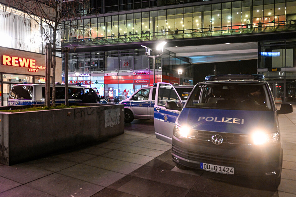 Eine Gruppe aus fünf Personen hat am Samstag einen 37-Jährigen am Wiener Platz attackiert. Die Polizei musste einschreiten. (Archivbild)