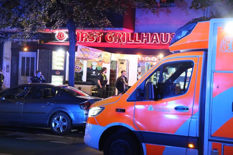 Auch der Besitzer des Imbisses wurde verletzt.