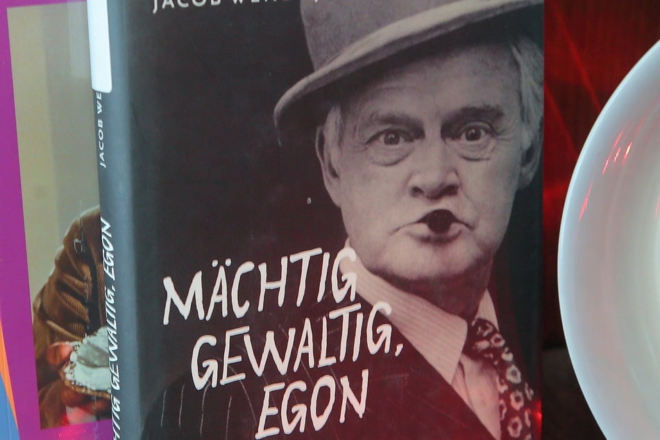 Natürlich fehlt im Mini-Museum auch die Biografie von "Egon" Ove Sprogøe nicht.
