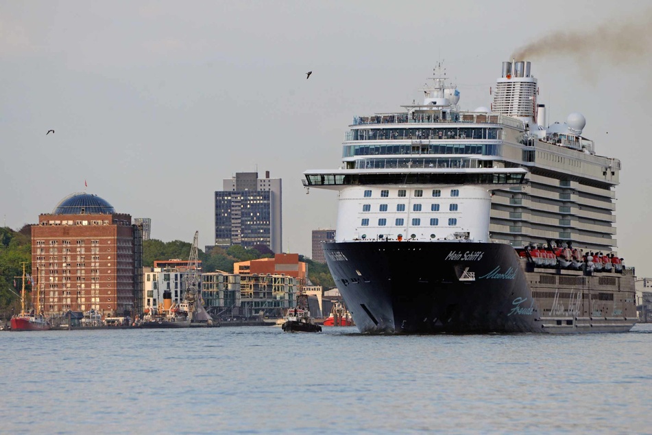 Start der Kreuzfahrtsaison in Hamburg heimlich abgesagt