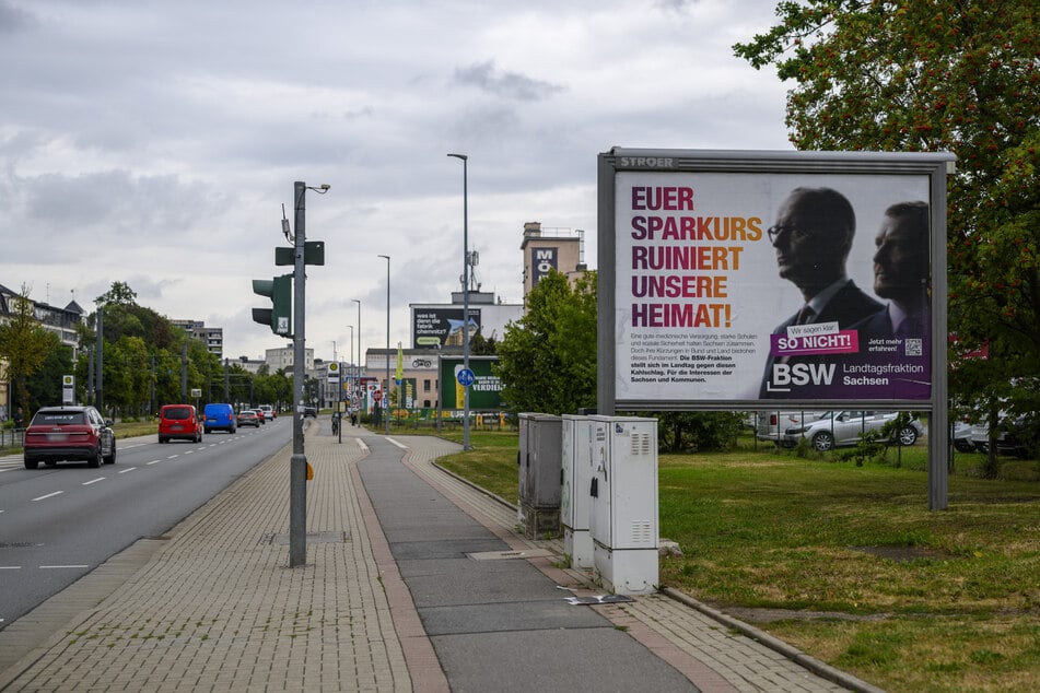 Aktuell prangen fünf BSW-Großplakate in Chemnitz - wie hier an der Zwickauer Straße.