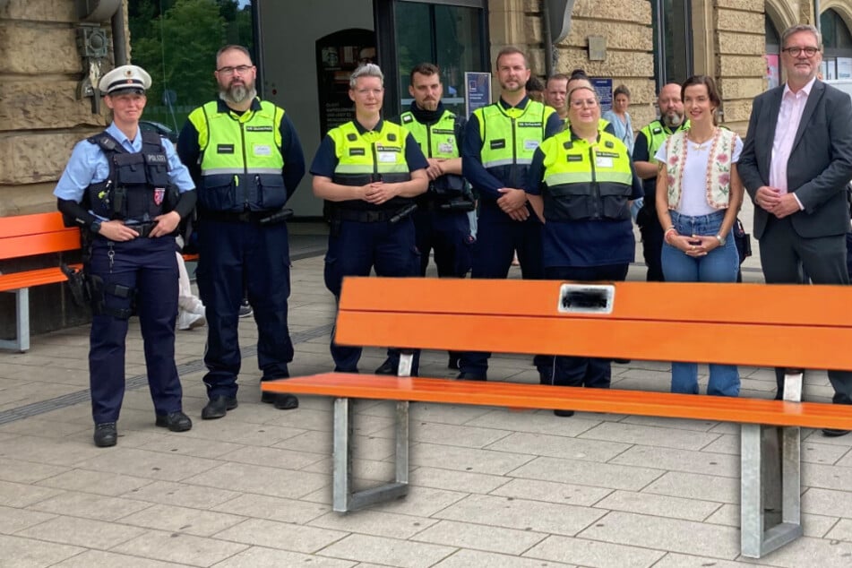 Hamburg: Orange Bank am Dammtor sorgt für Aufsehen und setzt Zeichen