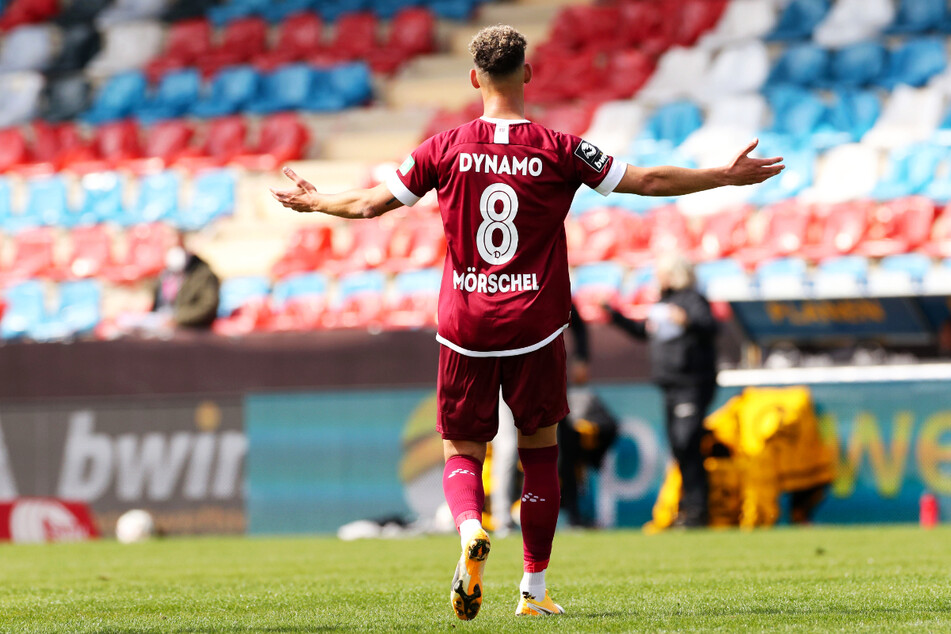 Heinz Mörschel (23) nach seinem Freistoßtor zum 2:0 gegen Uerdingen. So will er am heutigen Samstag wieder jubeln.