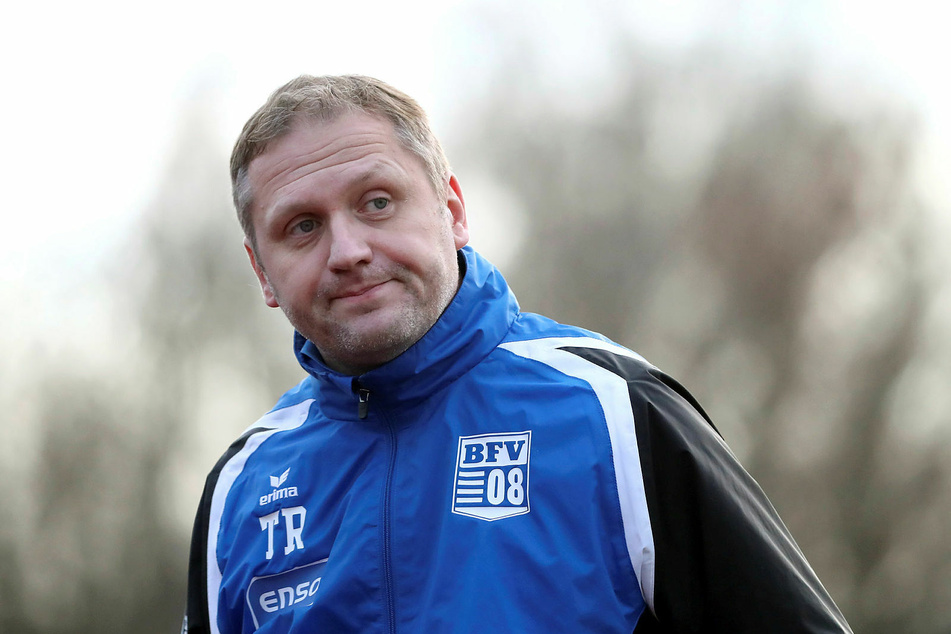 Für Trainer Erik Schmidt und den Bischofswerda FV gab es bei Chemie Leipzig nichts zu holen. (Archivbild)