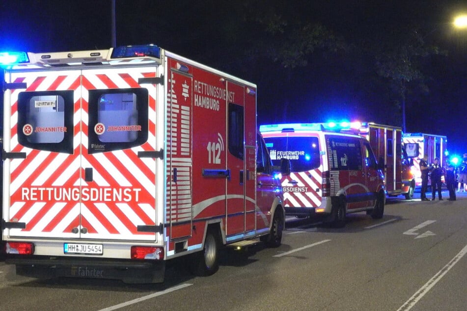 Massenschlägerei! Mehrere Verletzte, Großeinsatz der Polizei