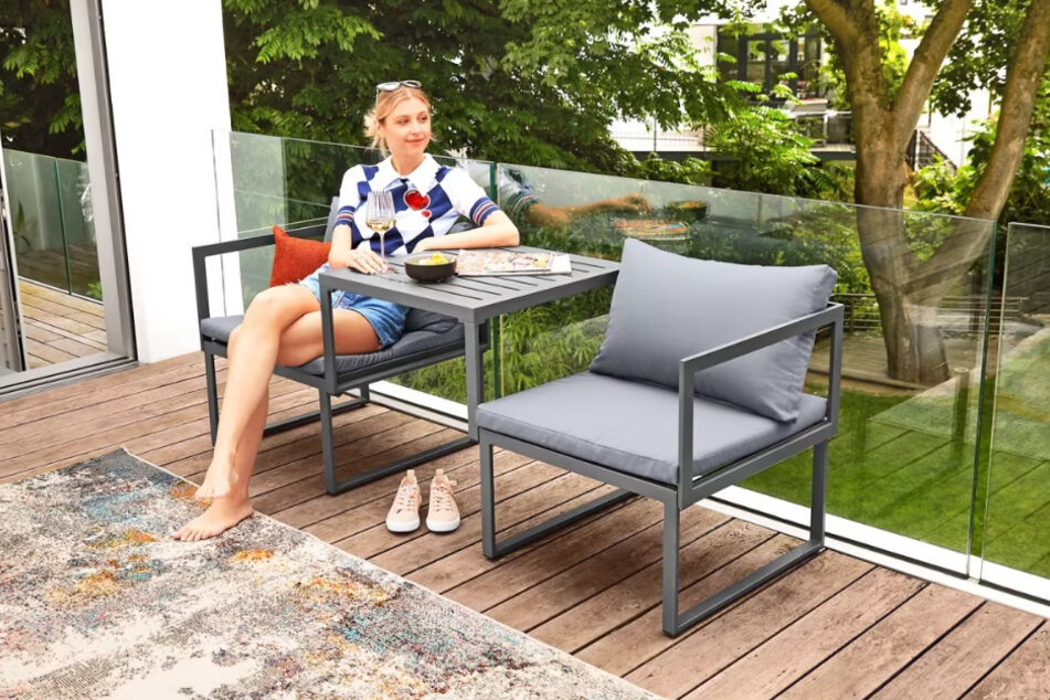 Dieses schöne Balkonset ist aktuell im Sonderangebot
