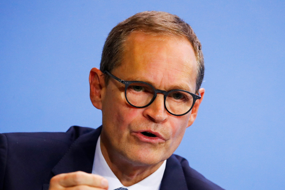 Berlins Regierender Bürgermeister Michael Müller dämpft die Erwartungen an mögliche Lockerungen der Corona-Maßnahmen.