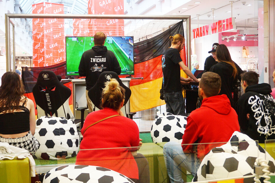 Als Verein beim großen FC24 Community-Turnier mitmachen und gewinnen.