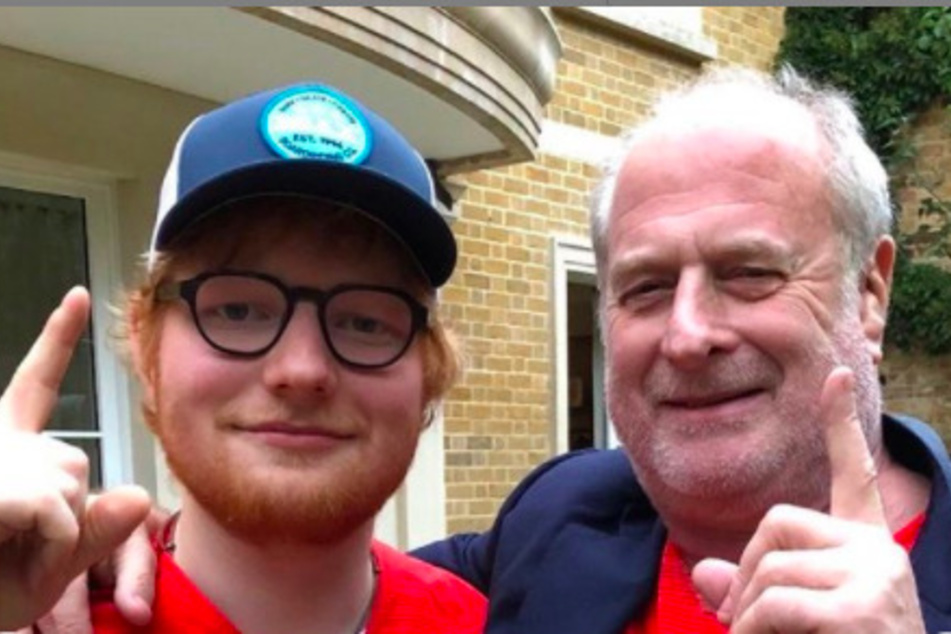 Ed Sheeran (l.) shared a photo of himself with the late Michael Gudinski on Instagram.