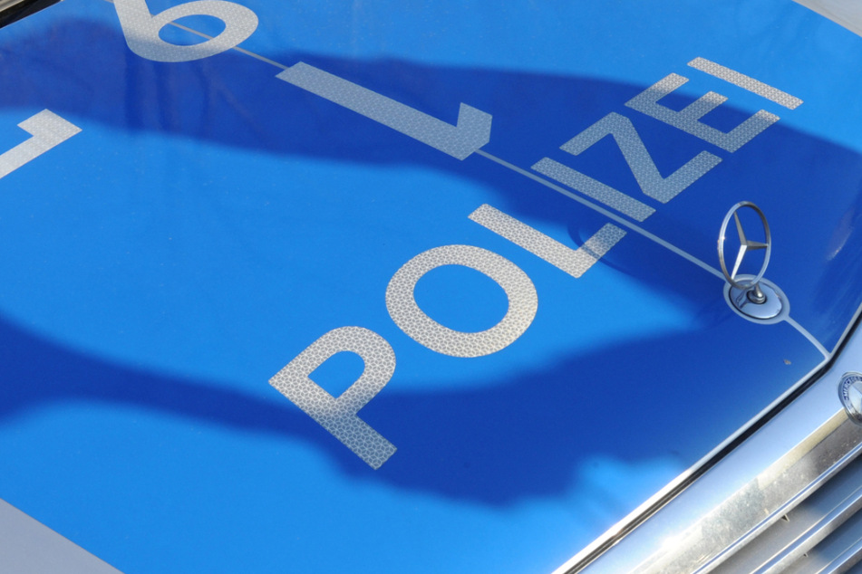Die Polizei wurde am Montag zu einem Unfall auf der A19 gerufen (Symbolbild).