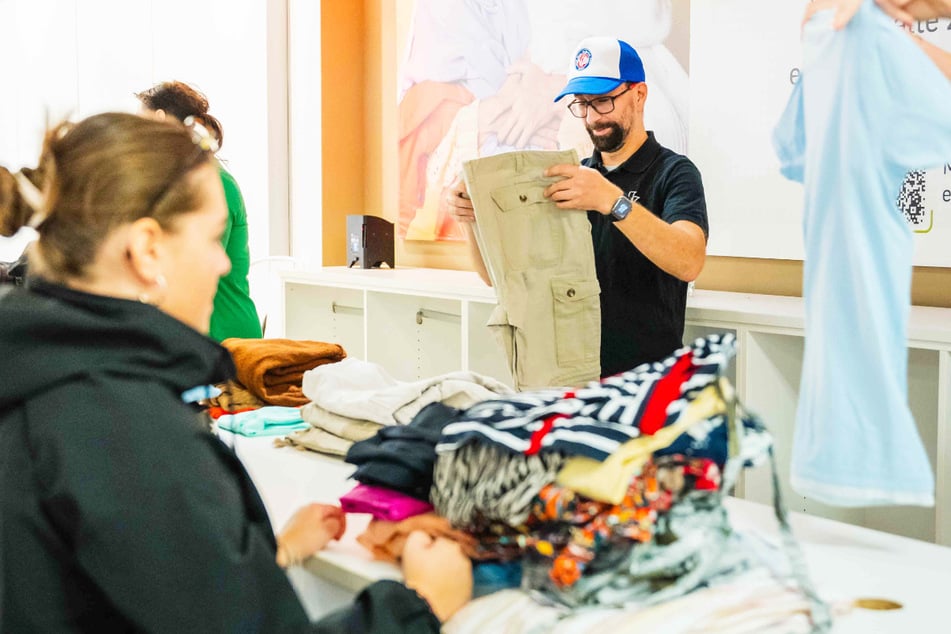 Textil-Tausch-Rausch in Leipzig: Höfe am Brühl starten tolle Spendenaktion