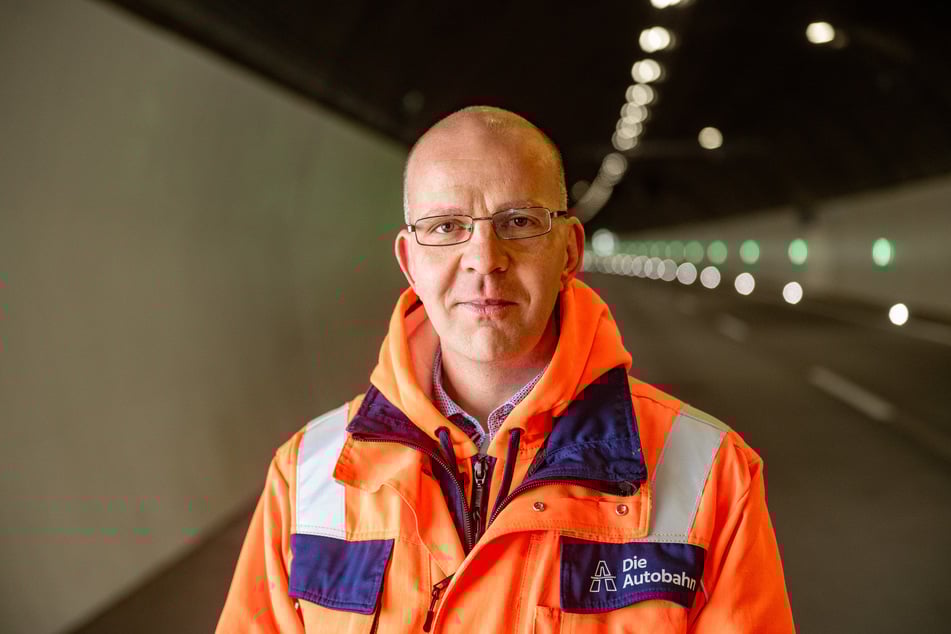 Fast pünktlich fertig: Marcus Bräuer (41), Abteilungsleiter bei der Autobahn GmbH des Bundes und zuständig für den Tunnel Königshainer Berge.