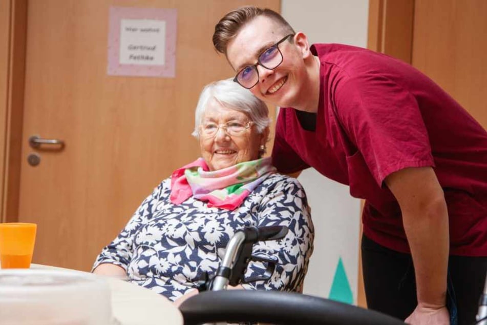 Dieser Senioren-Wohnpark sucht Unterstützung in der Pflege