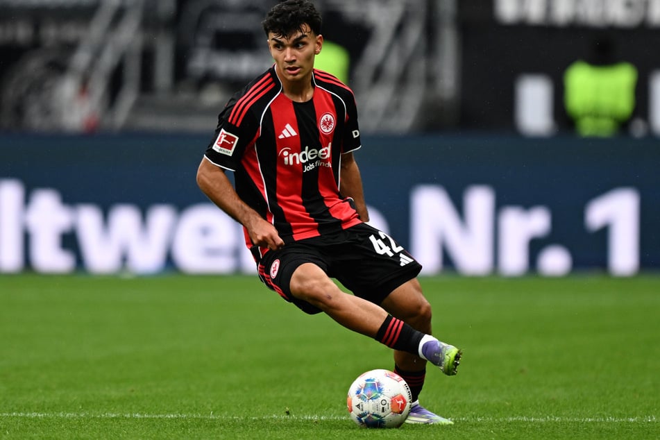 Den größten Sprung machte Can Uzun, der nach 18 Millionen zuvor jetzt auf 45 Millionen Euro geschätzt wird. Das macht ihn zurzeit zu Frankfurts wertvollstem Kicker.