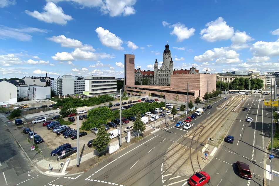 Auf der Fläche zwischen dem Wilhelm-Leuschner-Platz und dem Neuen Rathaus soll ab 2023 ein neues Leipziger Stadtquartier entstehen.
