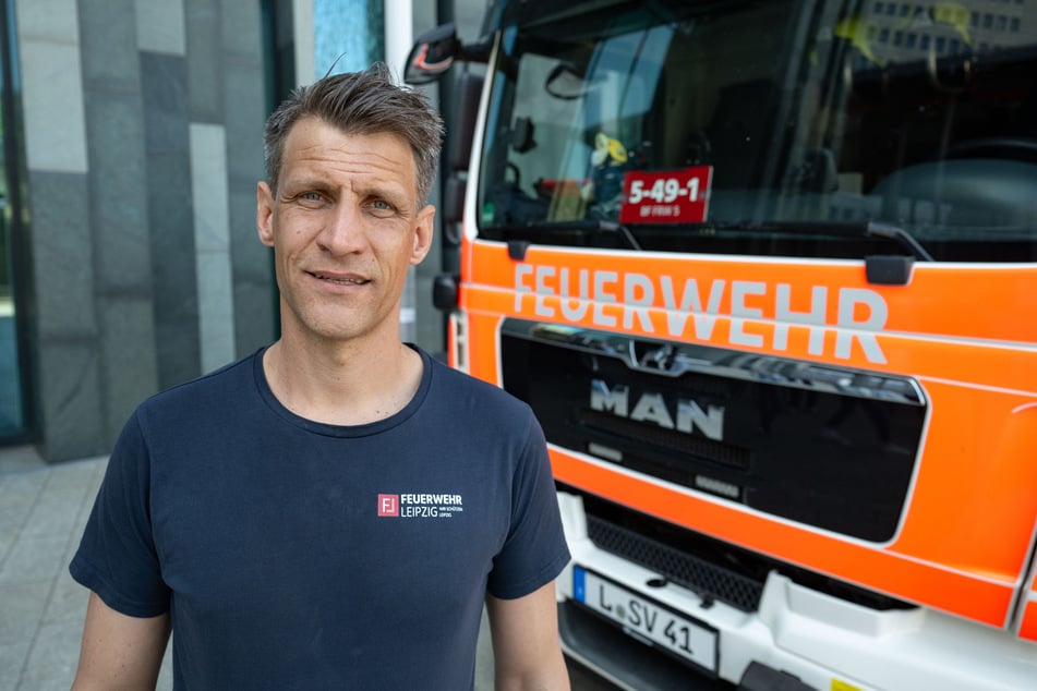 Enrico Tolle von der Feuerwehr Leipzig erklärt: Diese Übung war die Generalprobe.