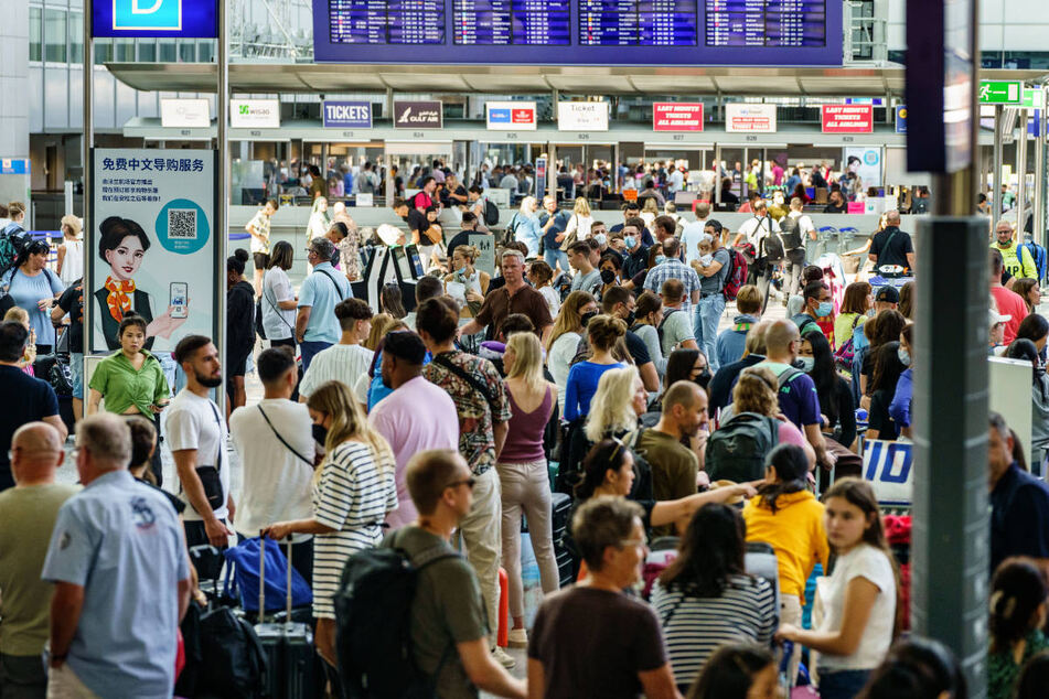 Große Änderungen zum Jahreswechsel: So werden die Wartezeiten am Flughafen verkürzt