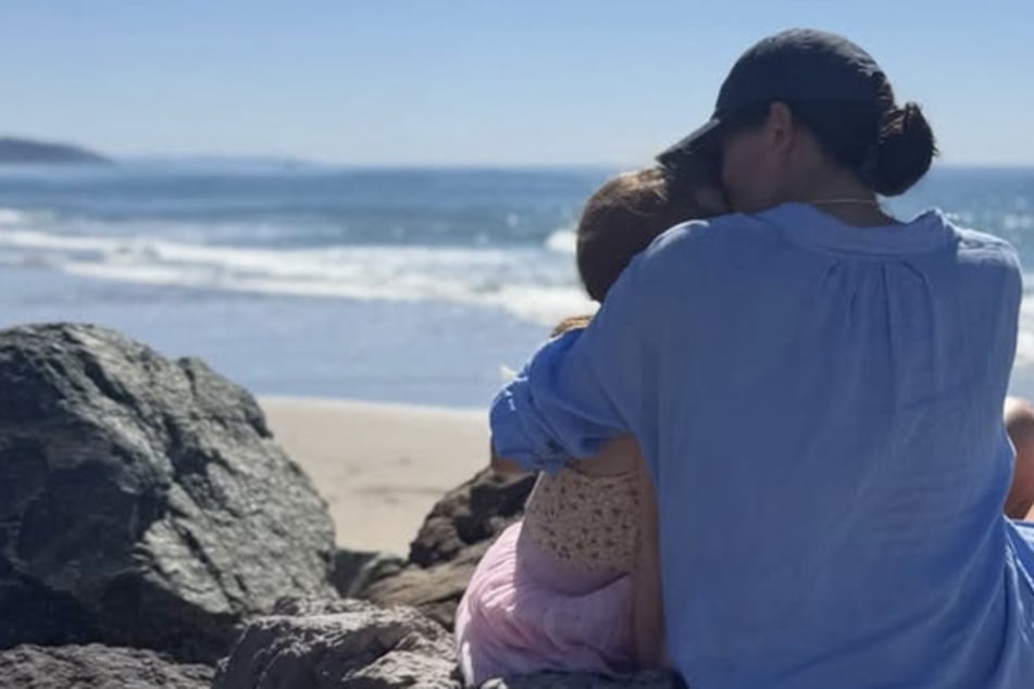 La duquesa Meghan comparte una foto rara de su hija Lilibet