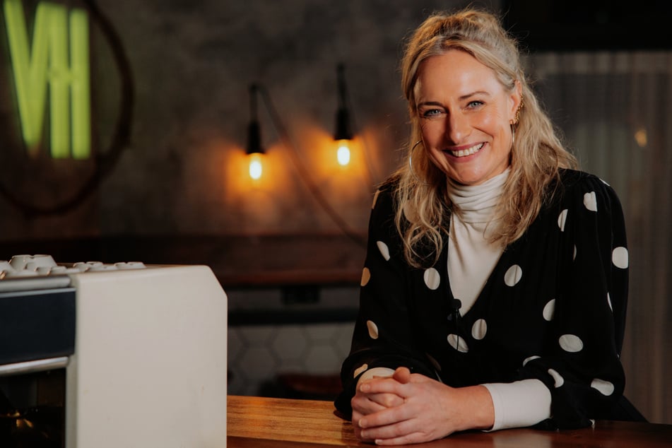 Eva Mona Rodekirchen (49) spricht offen über ihre Erfahrung mit den Wechseljahren.