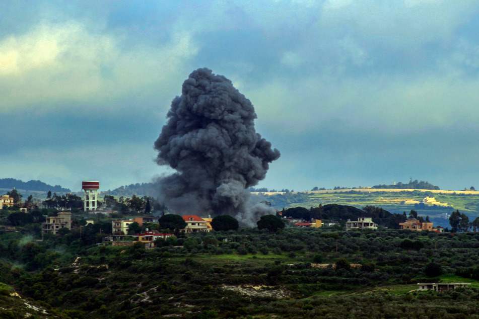 Israel hat bereits am Samstag ein Ziel der Hisbollah im Libanon angegriffen.