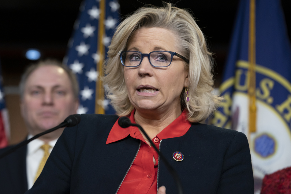 Liz Cheney (54), Vorsitzende der Republikanischen Konferenz im Repräsentantenhaus, spricht zu Reportern während einer Pressekonferenz im Kapitol.