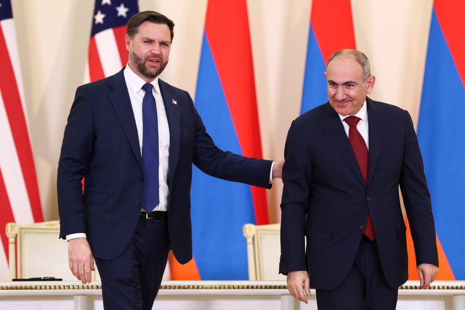 JD Vance visits Armenia and Azerbaijan to "advance" peace following Trump-brokered agreement