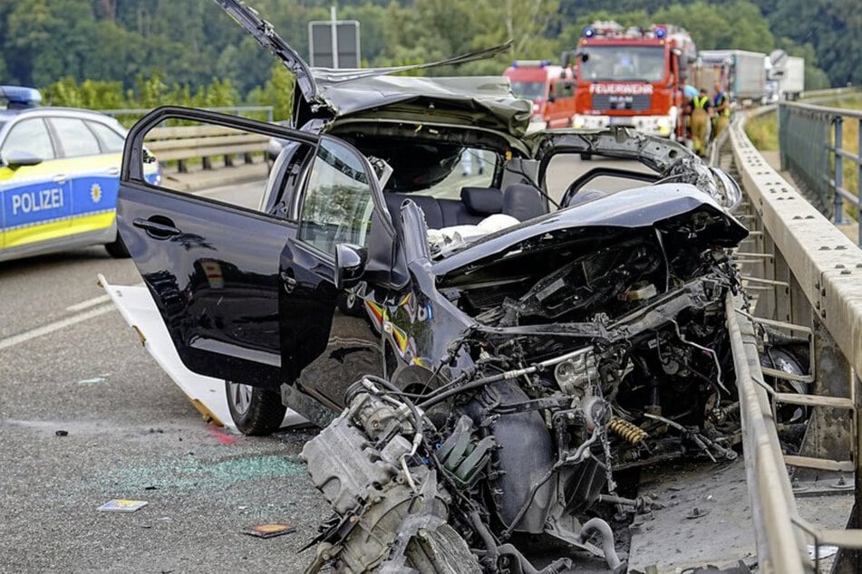 Bei einem Unfall in Neckartailfingen ist ein Mensch gestrorben. Insgesamt verloren 161 Menschen in Baden-Württemberg in diesem Jahr ihr Leben auf der Straße.