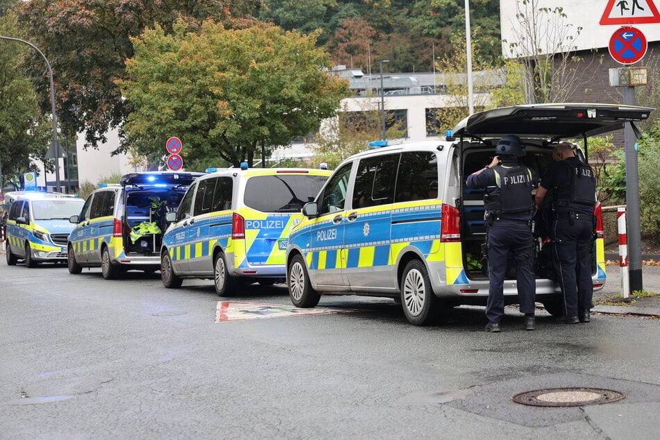 Amokalarm an Schule in Wuppertal: Polizei im Großeinsatz