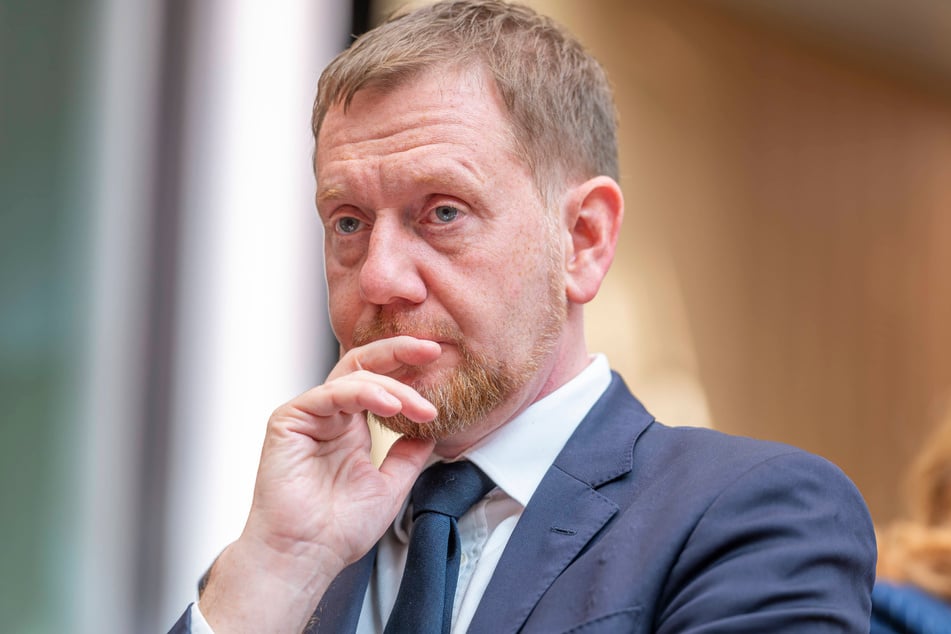 Die besondere Biografie und Lebensrealität der Menschen wahrnehmen - Sachsens MP Michael Kretschmer (51, CDU) wird mit Blick auf die Rentenreform nachdenklich.