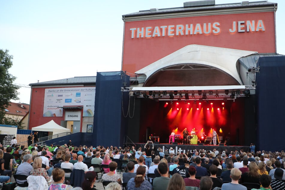 Heißer Auftakt für die großen Oper-Air-Festivals in Thüringen