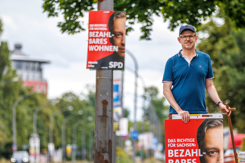 Comeback nach brutaler Attacke: SPD-Mann Matthias Ecke plakatiert wieder