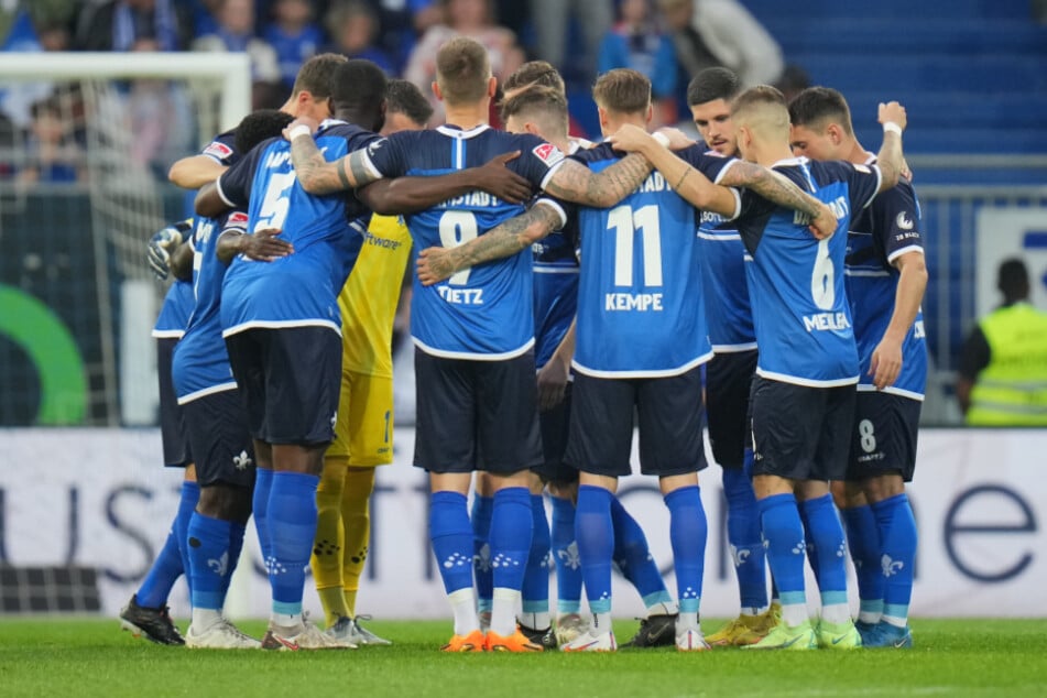 Mit einem Sieg gegen Hannover 96 wäre der SV Darmstadt 98 sicher in die 1. Fußball-Bundesliga aufgestiegen.