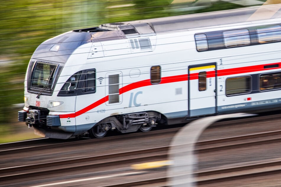 Deutsche Bahn erhöht Preise: Dieser Service wird jetzt teurer!