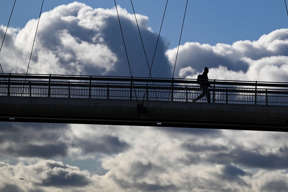 ... ganz ohne Wolken geht es allerdings nicht.
